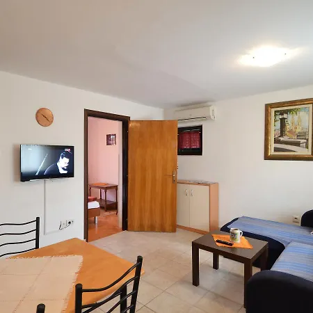 Aokor Apartment *